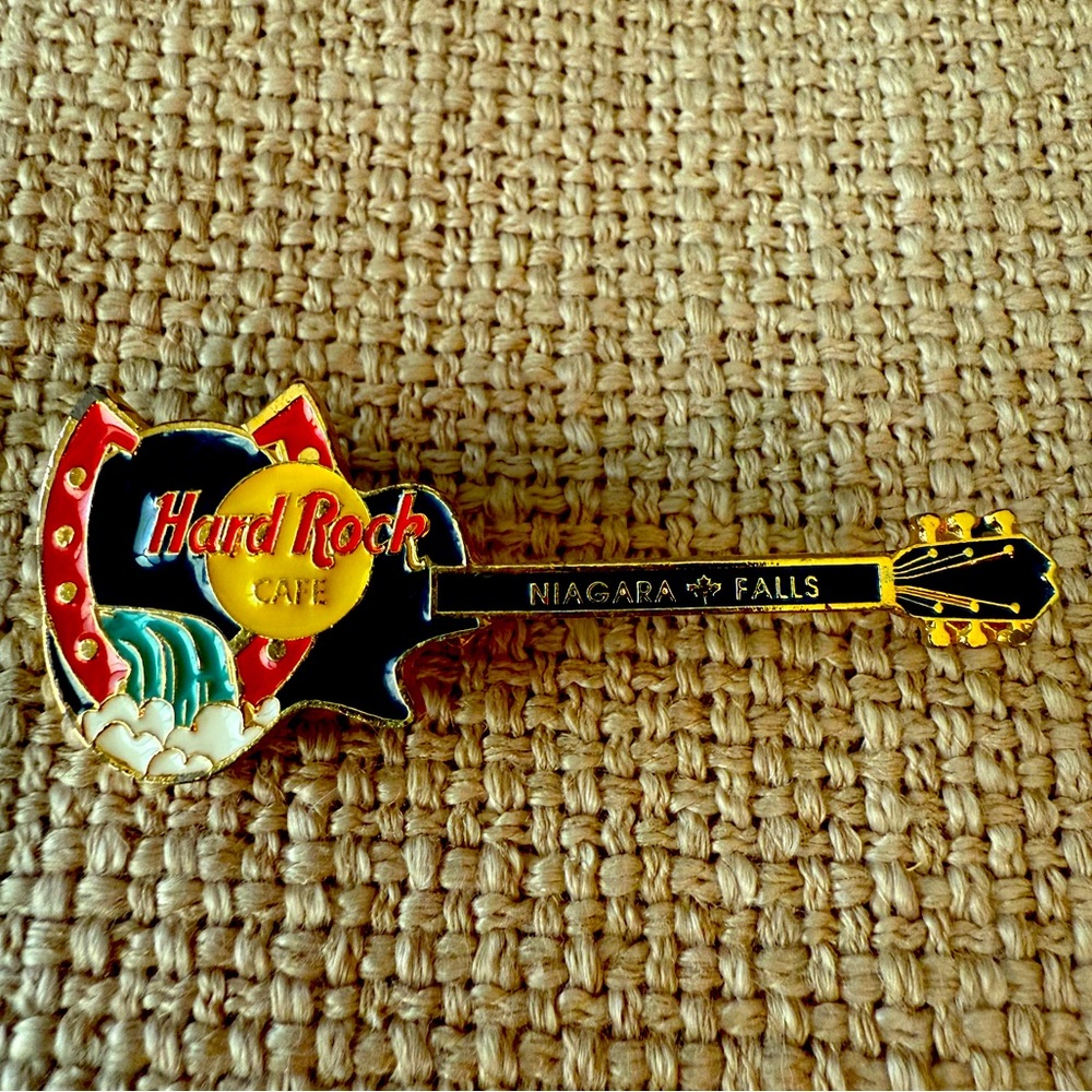 Vintage Hard Rock Guitar Pin
Niagara Falls, Canada